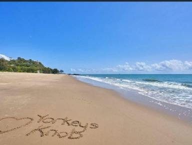 Apartment For Sale - QLD - Yorkeys Knob - 4878 - Accessible Ground-Floor Oasis Near the Beach: 4-Bedroom Apartment with Office & Tropical Outlook  (Image 2)