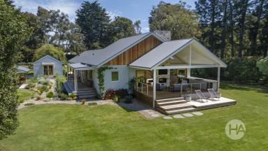 Acreage/Semi-rural For Sale - VIC - Tyabb - 3913 - Architectural Masterpiece on 1.5 Acres (Image 2)