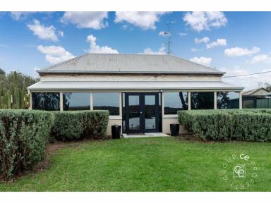 House For Sale - SA - Cowirra - 5238 - Riverfront living with a difference (Image 2)