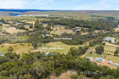 House For Sale - WA - Chidlow - 6556 - 7 Glorious Acres with Dual Accommodation Fronting Onto Reserve  (Image 2)