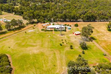 House For Sale - WA - Chidlow - 6556 - 7 Glorious Acres with Dual Accommodation Fronting Onto Reserve (Image 2)
