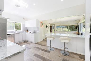Lifestyle For Sale - NSW - Moonbi - 2353 - COUNTRY COMFORT MEETS CONVENIENCE  (Image 2)