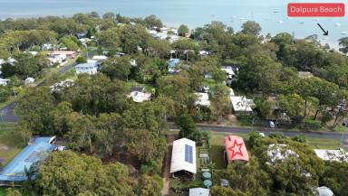 House For Sale - QLD - Macleay Island - 4184 - Coastal Living Just 500m from Dalpura Beach! (Image 2)