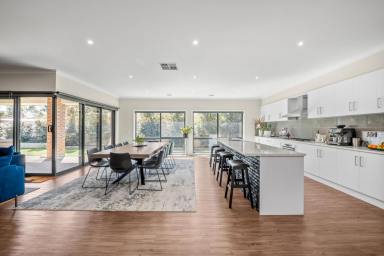 House For Sale - VIC - Strathfieldsaye - 3551 - Spacious Modern Living in a Quiet Strathfieldsaye Location  (Image 2)