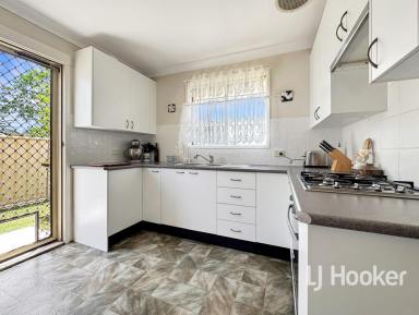 Unit For Sale - NSW - Inverell - 2360 - Low-Maintenance Living on Ross Hill (Image 2)