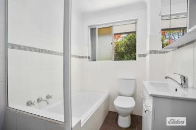 Unit For Lease - NSW - Keiraville - 2500 - Neat and Tidy 2 Bedroom Unit (Image 2)