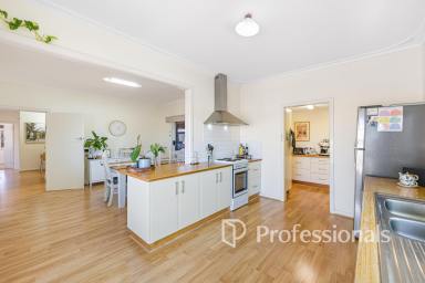 House For Sale - VIC - Red Cliffs - 3496 - Lifestyle, Space & Tranquility  (Image 2)