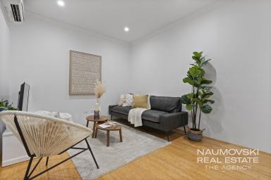 House For Sale - WA - Westminster - 6061 - STYLISH & EFFORTLESS LIVING! (Image 2)