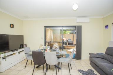 House For Sale - WA - Nollamara - 6061 - Well looked after 3 x 2 Villa! (Image 2)