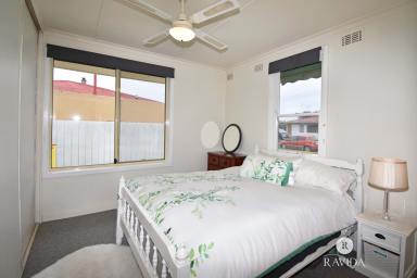 House For Sale - VIC - Wangaratta - 3677 - Charming Home in Wangaratta VIC  (Image 2)