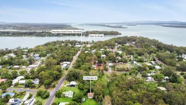 House For Sale - QLD - Macleay Island - 4184 - Timeless Charm Meets Town Convenience  (Image 2)