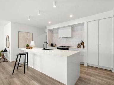 House For Sale - VIC - Bairnsdale - 3875 - LUXURY AWAITS ON RAINBOW  (Image 2)