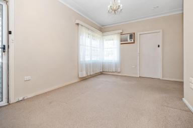 House For Lease - NSW - Raymond Terrace - 2324 - NEAT 3 BEDROOM HOME!!  (Image 2)