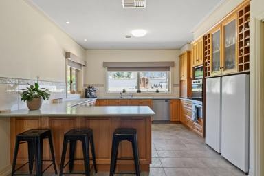 House For Sale - VIC - Kangaroo Flat - 3555 - Expansive Family Home with Development Potential (STCA)  (Image 2)