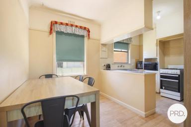 House For Sale - VIC - Wodonga - 3690 - 3 BEDROOM HOME IN PRIME LOCATION  (Image 2)