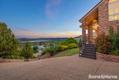 House For Sale - NSW - Kooringal - 2650 - Elevated & Exquisite (Image 2)