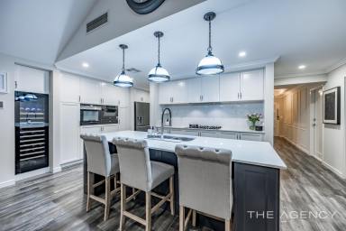 House For Sale - WA - Jindalee - 6036 - Simply Stunning. It Will Take Your Breath Away!. (Image 2)