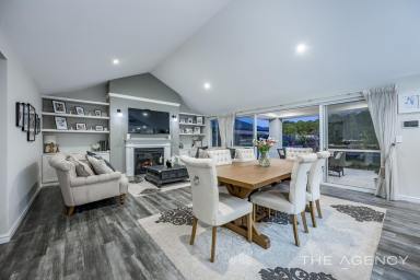 House For Sale - WA - Jindalee - 6036 - Simply Stunning. It Will Take Your Breath Away!. (Image 2)