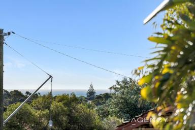 House For Sale - WA - Padbury - 6025 - High on Charm and Calm (Image 2)