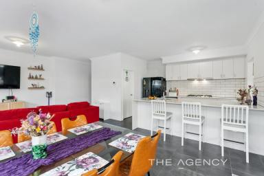 House For Sale - WA - Bushmead - 6055 - "Bendigo Beauty" (Image 2)