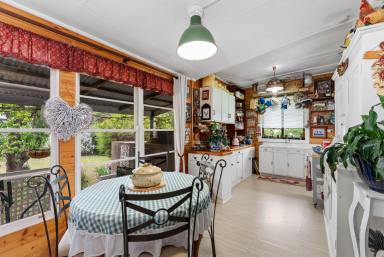 House For Sale - NSW - Bigga - 2583 - A timeless country escape!  (Image 2)