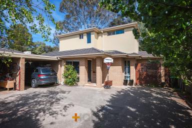 Townhouse For Lease - VIC - Moorabbin - 3189 - LOW MAINTENANCE l TWO ON THE BLOCK l GREAT LOCATION  (Image 2)
