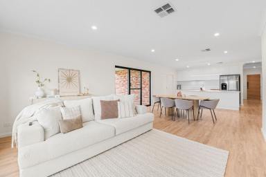 House For Sale - VIC - Irymple - 3498 - MODERN COMFORT AND CLASS IN A PRIME IRYMPLE LOCATION  (Image 2)