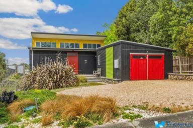 House For Sale - VIC - Wy Yung - 3875 - A Modern Escape with a Country Soul  (Image 2)