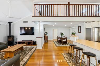 House For Sale - WA - Carramar - 6031 - YOUR FAMILY'S NEXT CHAPTER - A SPACIOUS HOME TO CALL YOURS!! (Image 2)