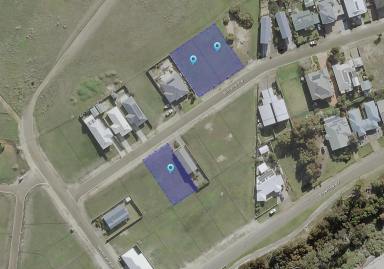 Residential Block For Sale - SA - Kingscote - 5223 - Excellent position, short stroll to the sea, lovely quiet neighborhood, build ready. One block remaining.  (Image 2)