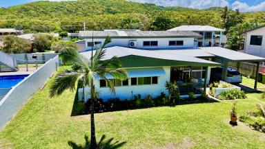House For Sale - QLD - Grasstree Beach - 4740 - BLISSFUL & PEACEFUL BEACHFRONT LIVING  (Image 2)