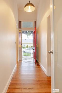 House For Lease - VIC - Ironbark - 3550 - Renovated & Fully Furnished Miner's Cottage (Image 2)