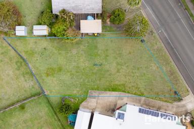 Residential Block Auction - QLD - Bargara - 4670 - Uninterrupted Ocean Views - Build Your Dream Home (Image 2)