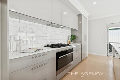 House For Sale - WA - Kardinya - 6163 - A Downsizer’s Dream with Designer Detail (Image 2)