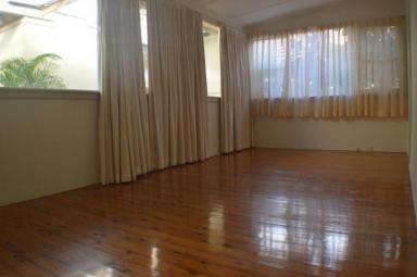 Flat For Lease - NSW - Hornsby - 2077 - Lovely Garden Flat in Hornsby  (Image 2)