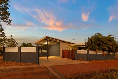 House For Sale - WA - Cable Beach - 6726 - Stylish Beachside Gem just Moments from Cable Beach  (Image 2)