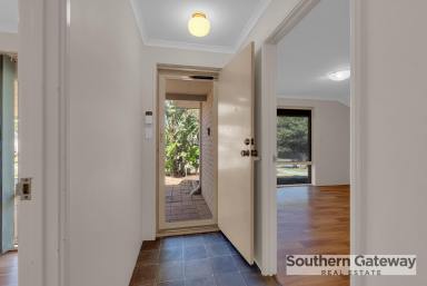 House For Sale - WA - Brookdale - 6112 - THE PERFECT START (Image 2)