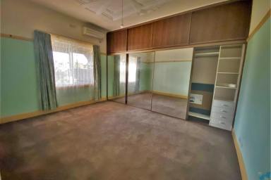 House For Lease - VIC - Eagle Point - 3878 - CHARMING TWO BEDROOM RESIDENCE TO CALL HOME!! (Image 2)