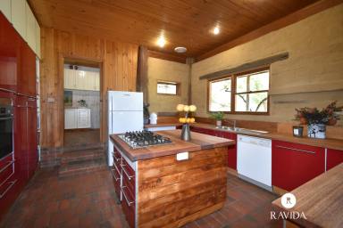 House For Sale - VIC - Allans Flat - 3691 - Charming Mudbrick Home With Space & Style  (Image 2)