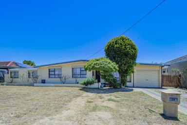 House For Sale - WA - High Wycombe - 6057 - Charming Family Home in High Wycombe  (Image 2)