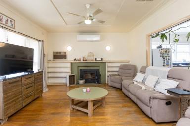 House For Sale - VIC - Merbein - 3505 - GAME ON (Image 2)