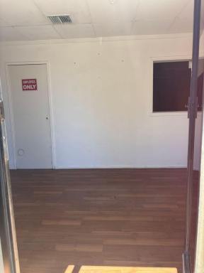 Industrial/Warehouse For Lease - VIC - Mildura - 3500 - Ideal Workshop for Trades or Mechanical Use  (Image 2)