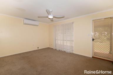 House For Lease - NSW - Forest Hill - 2651 - CHARMING 3-BEDROOM HOME WITH ESTABLISHED GARDENS (Image 2)