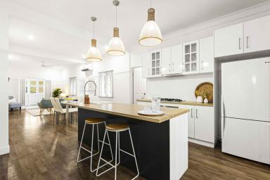 House For Lease - QLD - South Toowoomba - 4350 - Classic Charm Meets Modern Comfort in the Heart of South Toowoomba (Image 2)