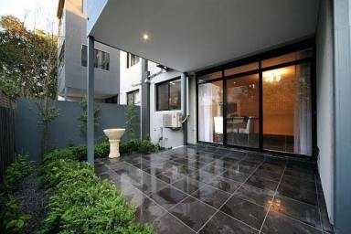 Unit For Lease - VIC - Windsor - 3181 - 2 BEDROOM FURNISHED GROUND FLOOR APARTMENT WITH GARDEN & COURTYARD (Image 2)