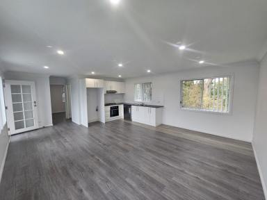 House For Lease - NSW - Old Bar - 2430 - Close to the Beach  (Image 2)