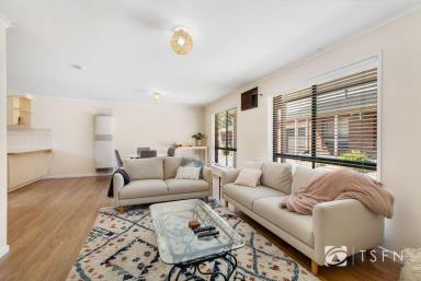 Unit For Sale - VIC - North Bendigo - 3550 - Bright & Spacious 2-Bedroom Brick Unit in North Bendigo. (Image 2)