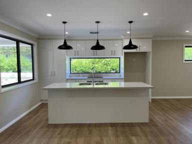 House For Lease - NSW - Moss Vale - 2577 - Modern Comfort Close To Town (Image 2)