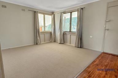 House For Lease - NSW - Dubbo - 2830 - Three-Bedroom Home Close to Schools and Local Shops (Image 2)