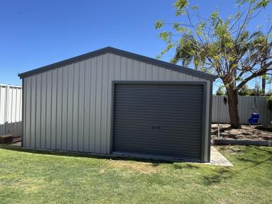 House For Sale - WA - Atwell - 6164 - You'll be Tempted to Call in Sick! (Image 2)